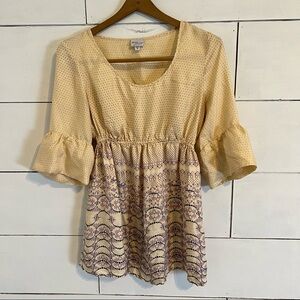 Mimi Maternity 100% Silk Bell Sleeve Top Empire Waist Top. Size Medium.